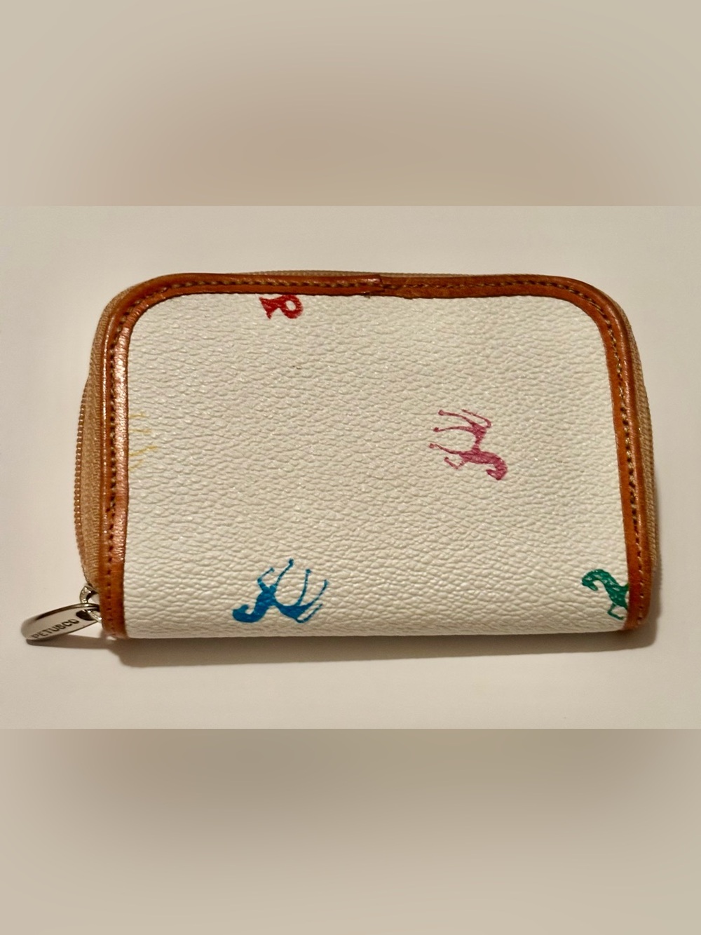 PETUSCO White Pebbled Leather Wallet | Horse Logo Design